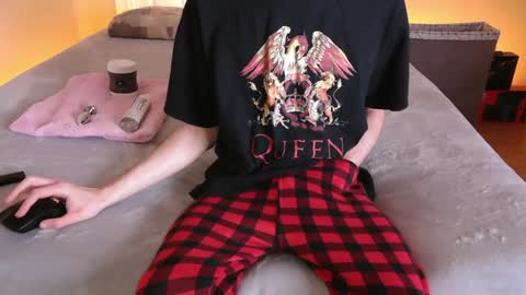 Snapshot of pussylover2182 chatting on 12-29-24, 07:17 pussylover2182 online show from 12-29-24, 07:17