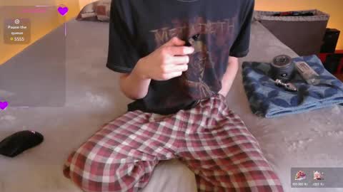 Snapshot of pussylover2182 chatting on 12-30-24, 07:26 pussylover2182 online show from 12-30-24, 07:26