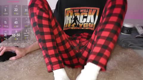 Snapshot of pussylover2182 chatting on 01-03-25, 06:11 pussylover2182 online show from 01-03-25, 06:11