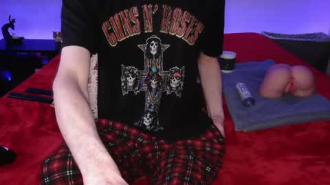 Snapshot of pussylover2182 chatting on 03-11-25, 04:54 pussylover2182 online show from 03-11-25, 04:54