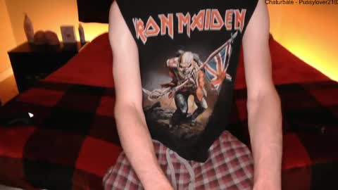 Snapshot of pussylover2182 chatting on 09-13-25, 03:17 pussylover2182 online show from 09-13-25, 03:17