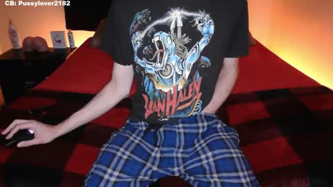 Snapshot of pussylover2182 chatting on 10-26-25, 03:12 pussylover2182 online show from 10-26-25, 03:12