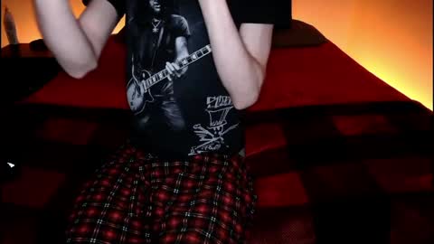 pussylover2182 online show from 04-25-26, 05:43