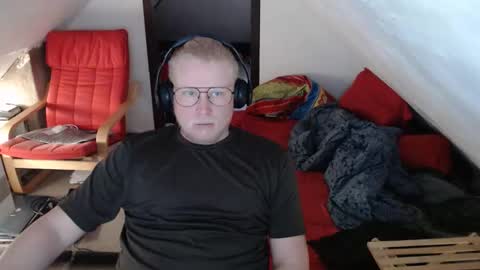 Snapshot of pussylovercb chatting on 10-31-25, 10:27 pussylovercb online show from 10-31-25, 10:27