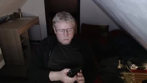 Snapshot of pussylovercb chatting on 12-19-25, 09:49 pussylovercb online show from 12-19-25, 09:49