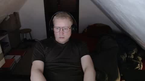 Snapshot of pussylovercb chatting on 03-18-26, 09:29 pussylovercb online show from 03-18-26, 09:29