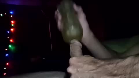 Snapshot of pussyluver420kik909587 chatting on 10-15-25, 08:14 Pussyluver420 online show from 10-15-25, 08:14