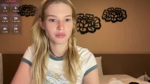 Lina online show from 03-31-26, 05:13