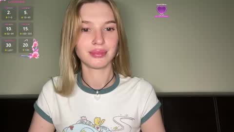 Lina online show from 04-23-26, 08:44