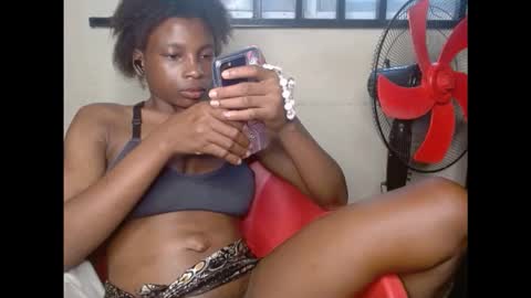 Snapshot of pussyxxjuice chatting on 09-09-25, 05:23 pussyxxjuice online show from 09-09-25, 05:23