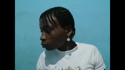 Snapshot of pussyxxjuice chatting on 09-17-25, 08:43 pussyxxjuice online show from 09-17-25, 08:43