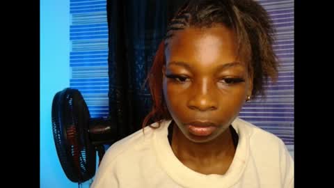 Snapshot of pussyxxjuice chatting on 10-30-25, 08:27 pussyxxjuice online show from 10-30-25, 08:27