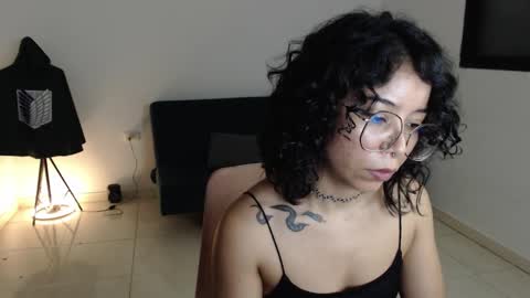 Snapshot of putakusan chatting on 11-21-25, 05:28 Izumi online show from 11-21-25, 05:28