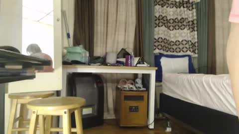 Snapshot of putiputi4u chatting on 12-22-24, 05:34 putiputi4u online show from 12-22-24, 05:34