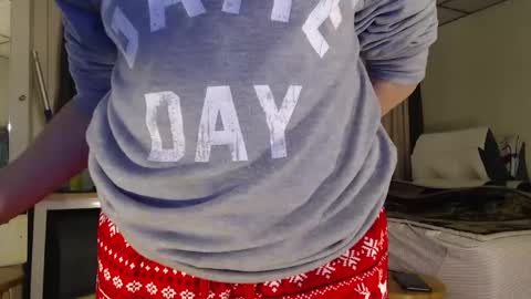 Snapshot of putiputi4u chatting on 01-04-25, 01:10 putiputi4u online show from 01-04-25, 01:10