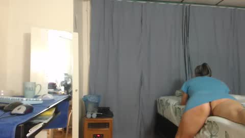 Snapshot of putiputi4u chatting on 03-29-26, 02:11 putiputi4u online show from 03-29-26, 02:11