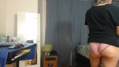 Snapshot of putiputi4u chatting on 04-13-26, 03:34 putiputi4u online show from 04-13-26, 03:34