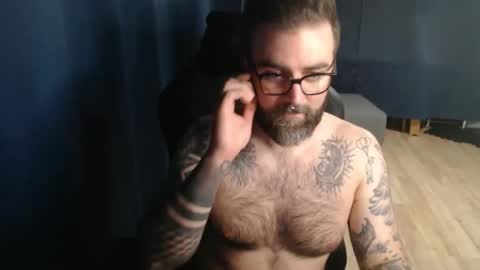 Snapshot of pyroxen chatting on 09-30-25, 07:30 Yog Sothoth online show from 09-30-25, 07:30