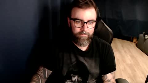 Snapshot of pyroxen chatting on 11-01-25, 09:50 Yog Sothoth online show from 11-01-25, 09:50