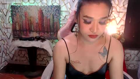 Queen Agatha online show from 04-30-26, 04:24