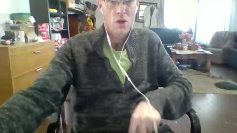 Snapshot of q2phq2ph chatting on 10-23-25, 07:23 q2phq2ph online show from 10-23-25, 07:23