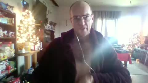 Snapshot of q2phq2ph chatting on 12-18-25, 05:30 q2phq2ph online show from 12-18-25, 05:30