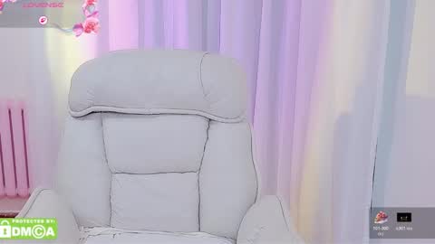  Mimi online show from 10-30-25, 01:18