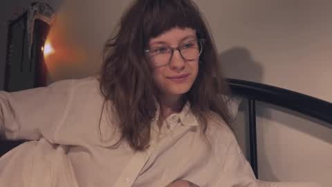 Snapshot of quack__quack chatting on 12-17-24, 04:00 online show from 12-17-24, 04:00