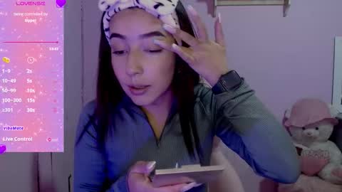 Snapshot of quee_tiana chatting on 10-04-25, 05:16 your princess online show from 10-04-25, 05:16
