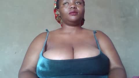 queen2302 online show from 03-03-26, 06:19