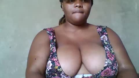 queen2302 online show from 03-10-26, 06:51