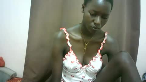 Snapshot of queen_0012 chatting on 04-13-26, 03:12 asher online show from 04-13-26, 03:12