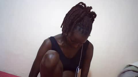 Snapshot of queen_0012 chatting on 07-15-26, 07:24 asher online show from 07-15-26, 07:24