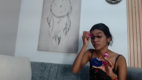 Snapshot of queen_adhara chatting on 05-14-26, 12:45 ANTONELLA online show from 05-14-26, 12:45