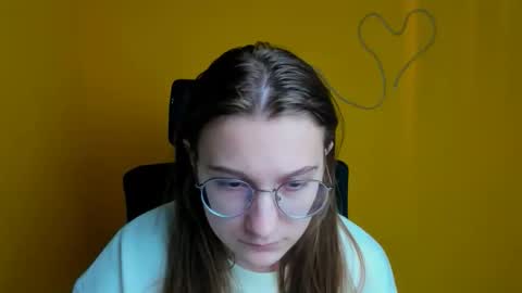 Snapshot of queen_amelie chatting on 03-10-26, 12:10 Amelie online show from 03-10-26, 12:10