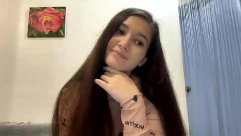 Snapshot of queen_chatur chatting on 01-10-25, 06:38 Viktoria online show from 01-10-25, 06:38