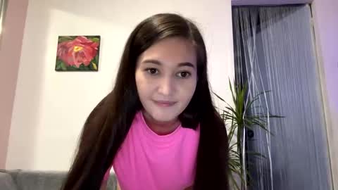 Snapshot of queen_chatur chatting on 01-13-25, 03:36 Viktoria online show from 01-13-25, 03:36