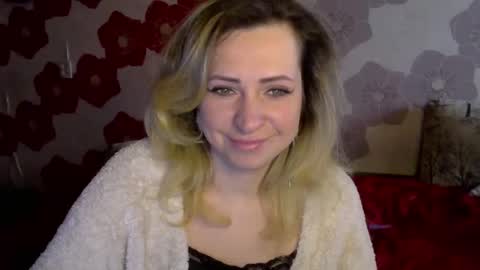 Snapshot of queen_daenerys chatting on 02-22-25, 12:51 Queen Daenerys online show from 02-22-25, 12:51