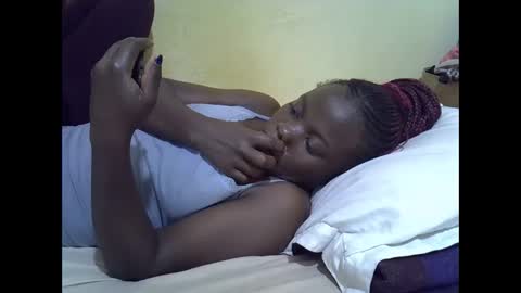 Snapshot of queen_darling3 chatting on 10-17-25, 07:38 Gentrix online show from 10-17-25, 07:38