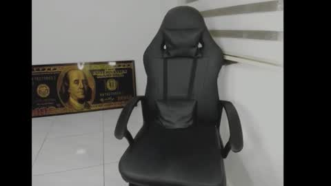 queen_findom1 online show from 03-13-26, 05:47