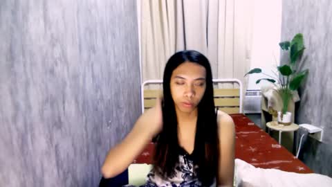 queen_gia online show from 04-28-26, 06:46
