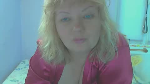Snapshot of queen_jane8 chatting on 05-18-26, 10:21 queen_jane8 online show from 05-18-26, 10:21