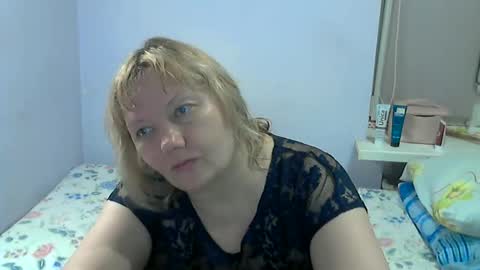 Snapshot of queen_jane8 chatting on 06-09-26, 06:41 queen_jane8 online show from 06-09-26, 06:41