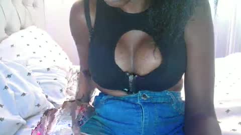 queen_kai online show from 05-17-26, 08:12