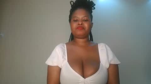 Queen kikih online show from 02-19-26, 06:04