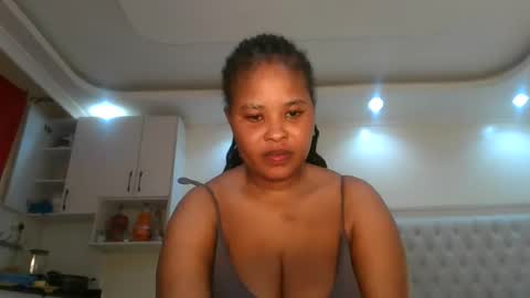 Queen kikih online show from 06-11-26, 06:11