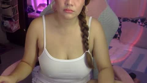 QueenHennessy online show from 06-23-26, 08:23