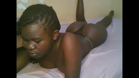 Snapshot of queen_latasha chatting on 05-20-26, 07:58 queen_latasha online show from 05-20-26, 07:58