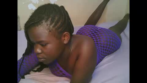 Snapshot of queen_latasha chatting on 05-21-26, 08:21 queen_latasha online show from 05-21-26, 08:21