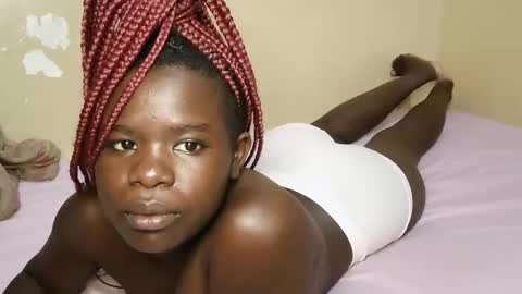 Snapshot of queen_latasha chatting on 06-06-26, 04:50 queen_latasha online show from 06-06-26, 04:50